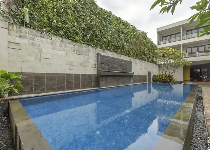 Otel Dekuta 3*